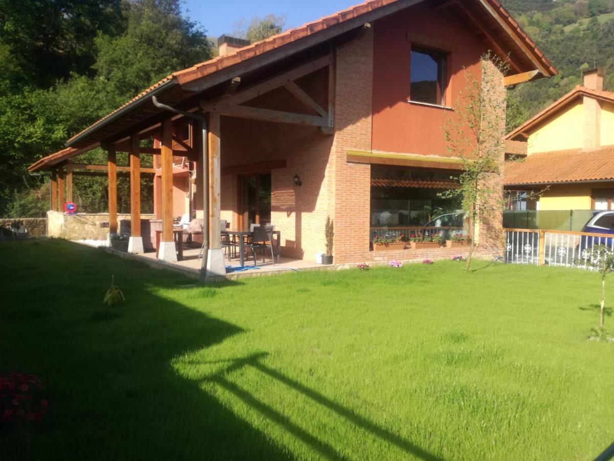 La Casa Malvarrosa Ampuero Extérieur photo