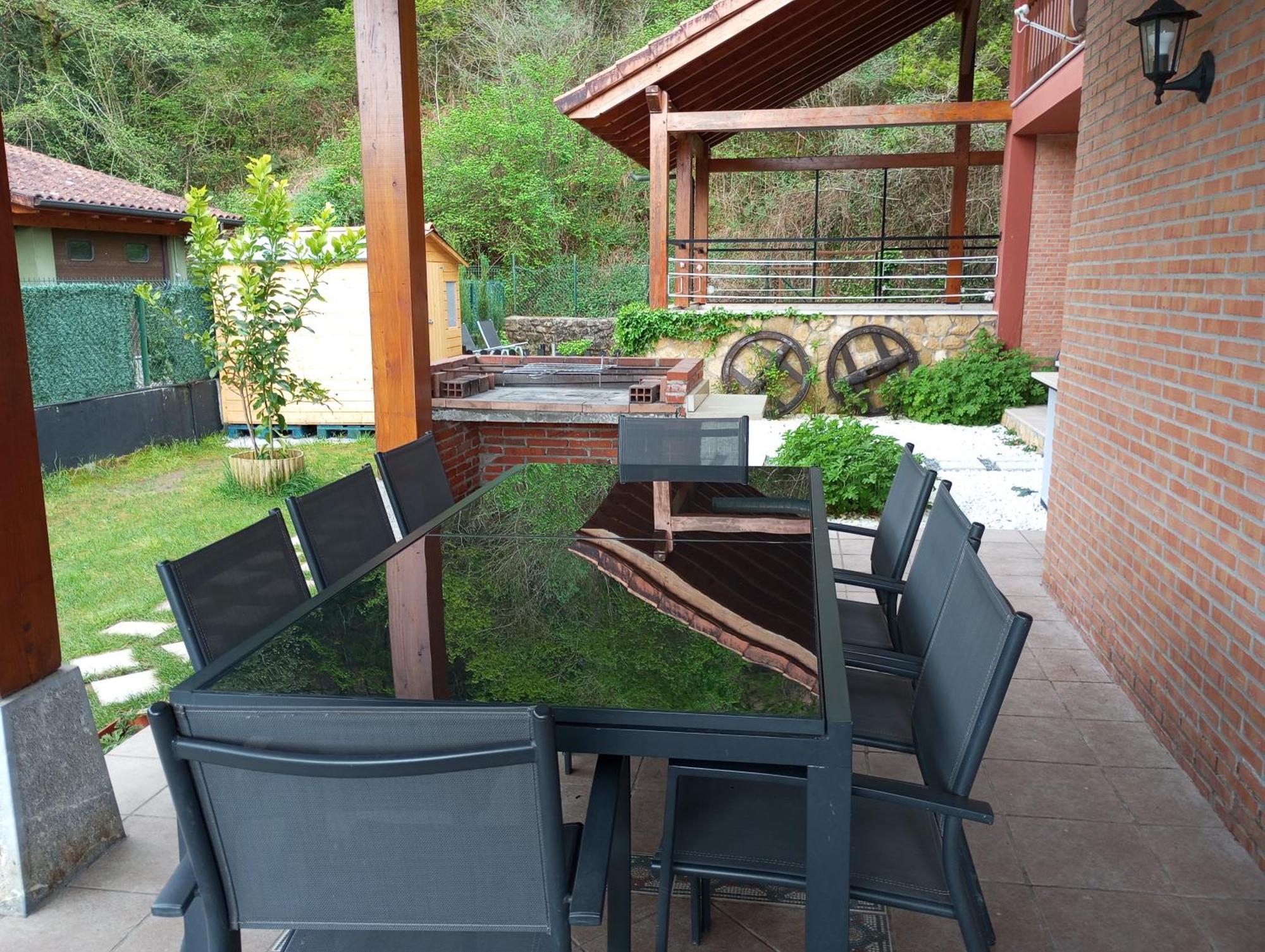 La Casa Malvarrosa Ampuero Extérieur photo