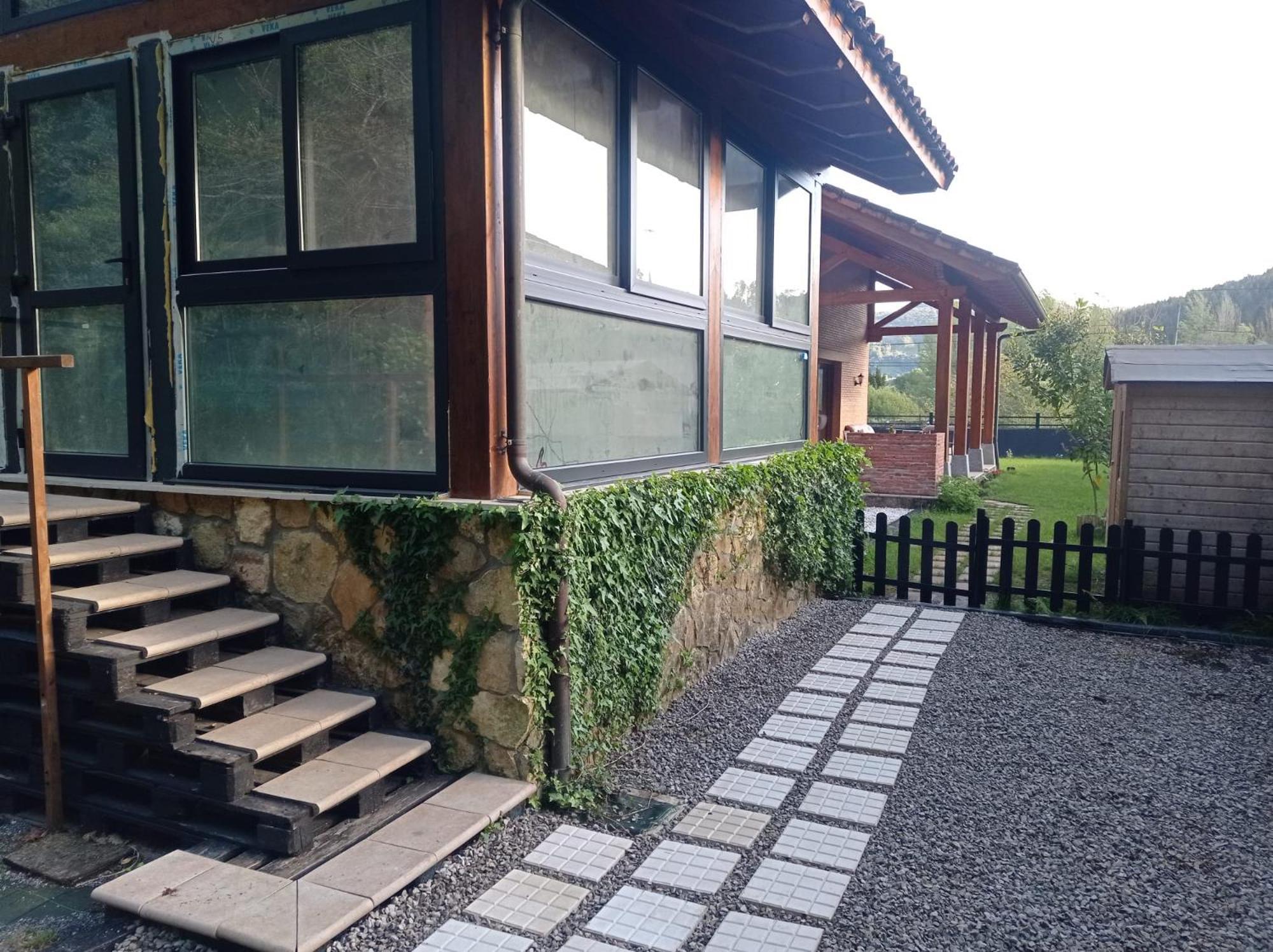 La Casa Malvarrosa Ampuero Extérieur photo